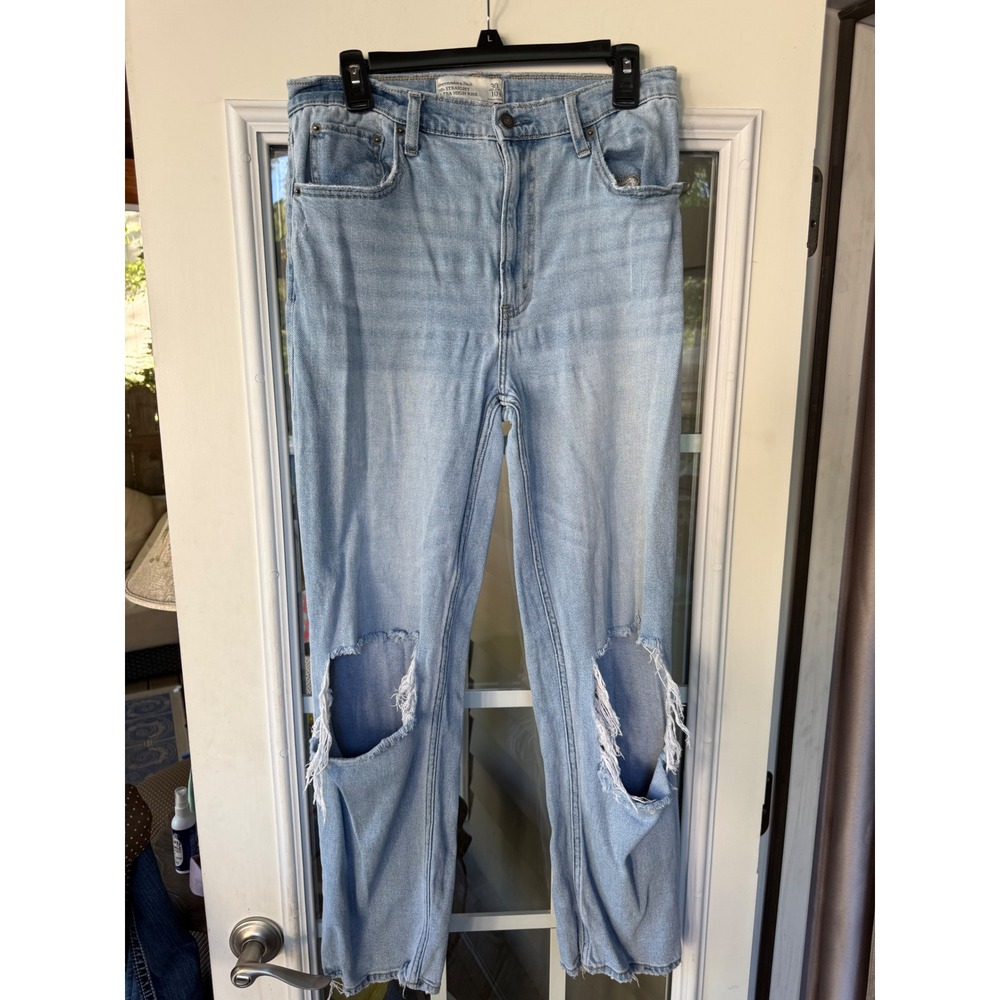 Abercrombie & Fitch Ultra High Rise Straight Jeans Sz 10 distressed knee rips
